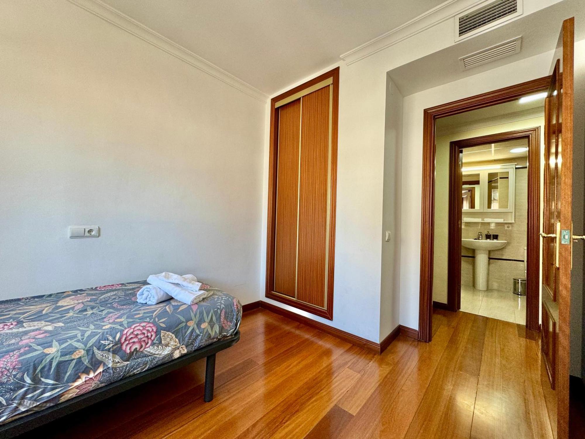 マラガLujoso Piso Centro Aparcamiento Privado, Terraza & Acアパートメント エクステリア 写真